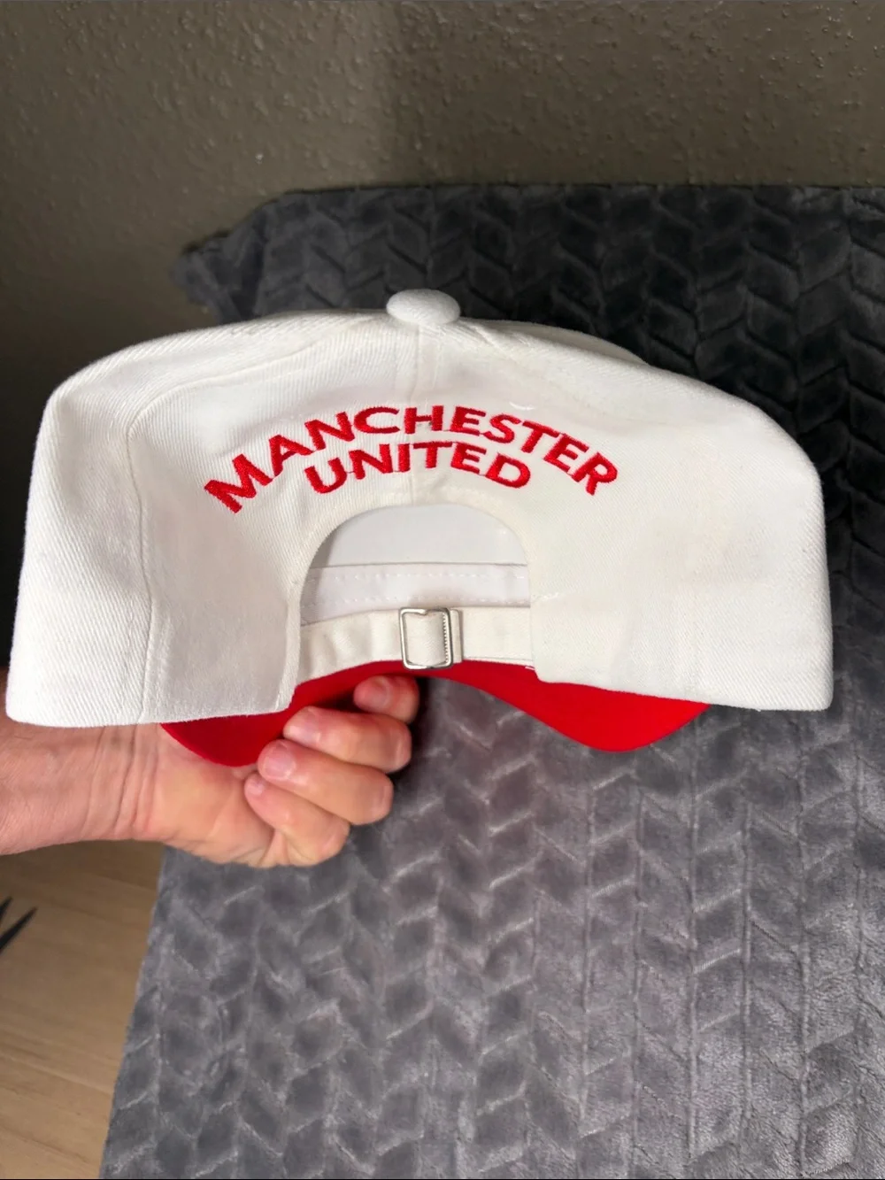 Manchester United official style